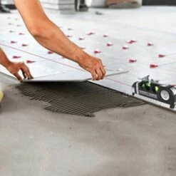 LITZEE 4 In 1 Wasserwaage Mit Querlinien, 9-Zoll-Maßband, Multifunktionslineal, Klein Und Batterie, 45 ° Vertikal Und Horizontal, Selbstnivellierendes Werkzeug -Angebote Fliesenleger-Werkzeug Store 28933609 5