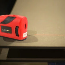 HAPPYSHOPPING Füllstandsmesswerkzeug Ein-Tasten-Steuerung Horizontale Vertikale Kreuzlinien Für Hausraum Quadratische Konstruktion Gelb,Gelb -Angebote Fliesenleger-Werkzeug Store 47884023 5