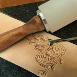 THSINDE Lederhammer, Rindslederhammer Nähen Holzhammer DIY Leathercraft Mit Holzgriff, Lederschnitzhammer -Angebote Fliesenleger-Werkzeug Store 66210628 4